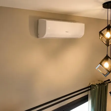 - Modern Living With Garden Retreat Эпаноми
